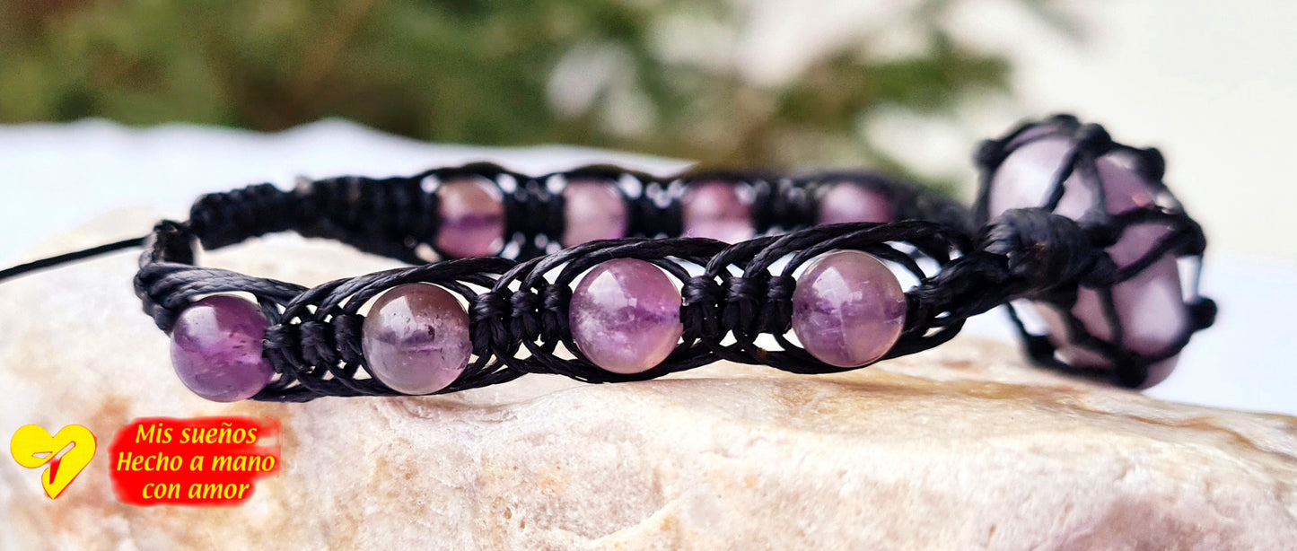 Makramee-Armband mit Amethyst