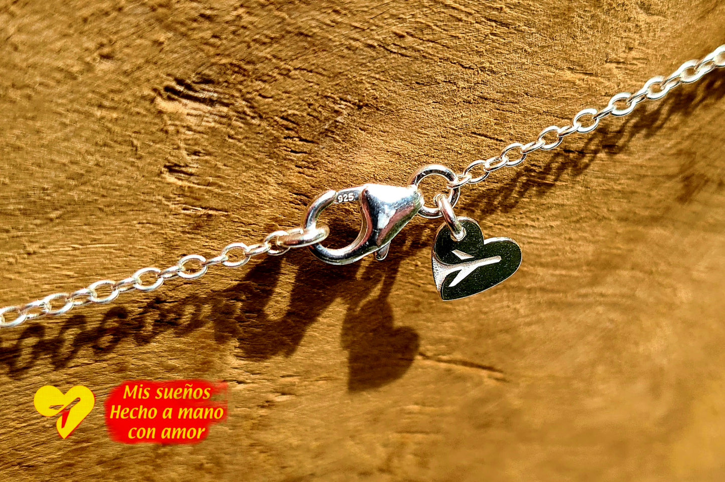 Muschel mit kleinen Zirkonia