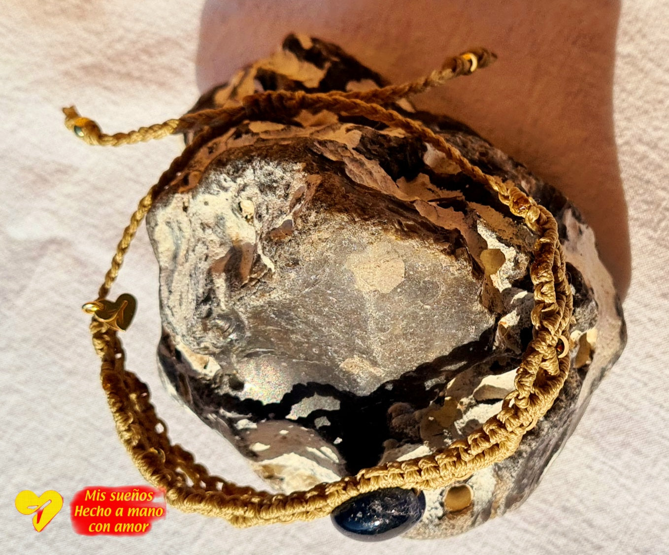 Makramee-Armband m. Geburtsstein (hier ein Beispiel Foto)