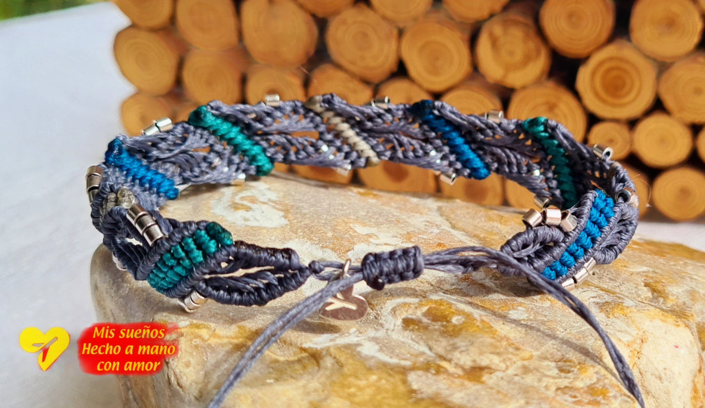 Makramee-Armband "cuatro colores"