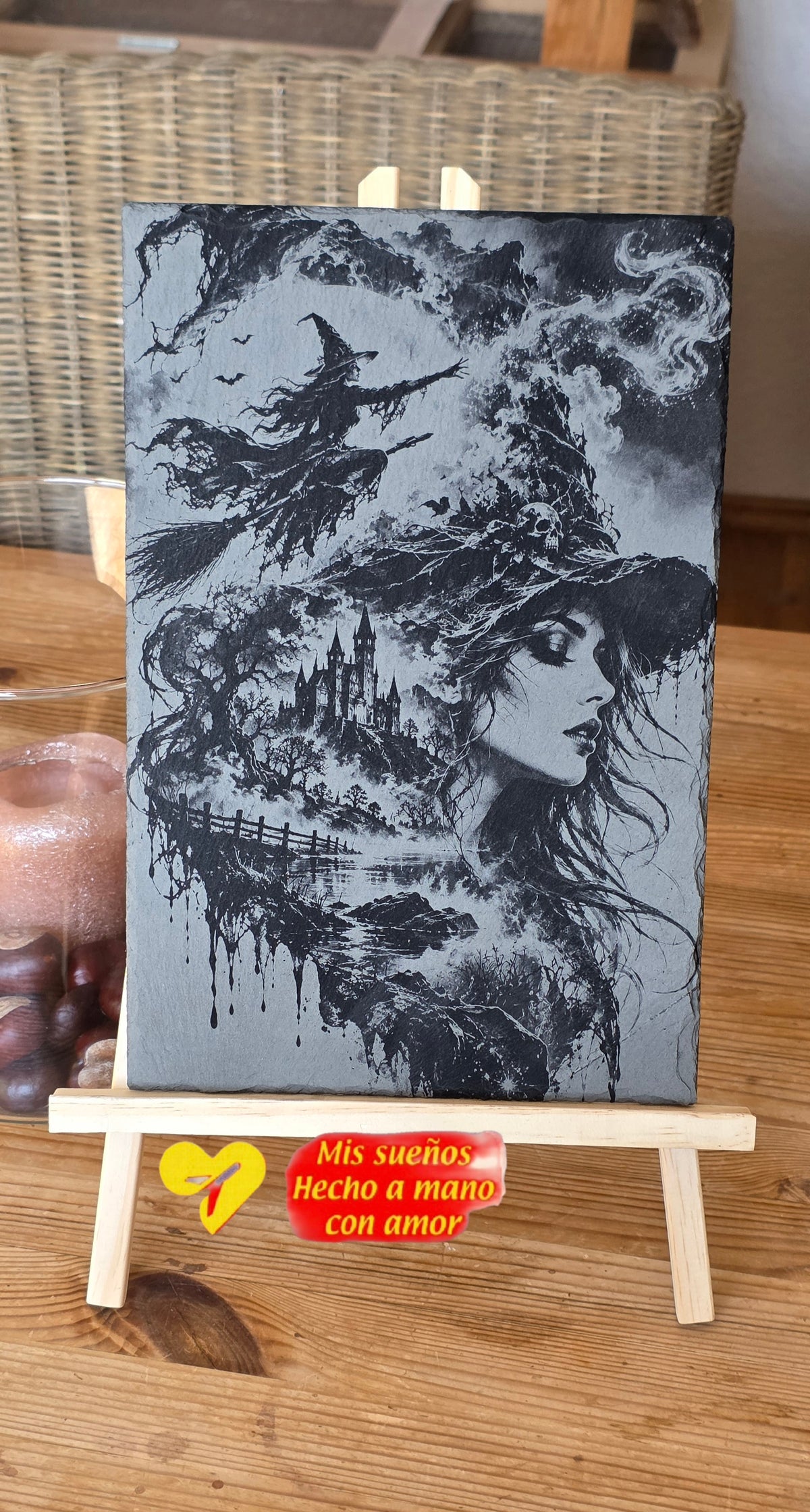 Witch - Bildgravur auf Schieferplatte